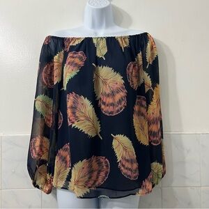 Women’s Feather Print Off Shoulder Blouse Top Sz Small Boho Chic Lightweight